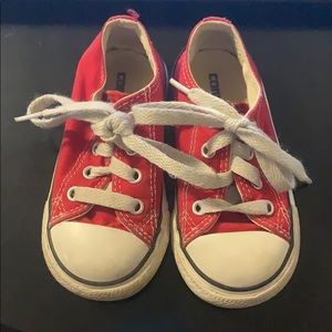 Toddler size 6 converse